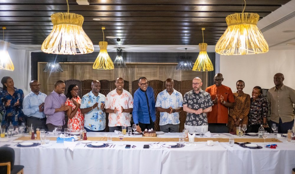 As President Kagame celebrated his birthday last year, officials who accompanied him to the Commonwealth meeting in Samoa wished him a wonderful day.