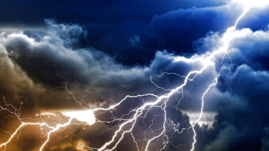 At least 15 people were struck by lightning on Sunday in Ngoma District, Eastern Province, resulting in nine deaths.