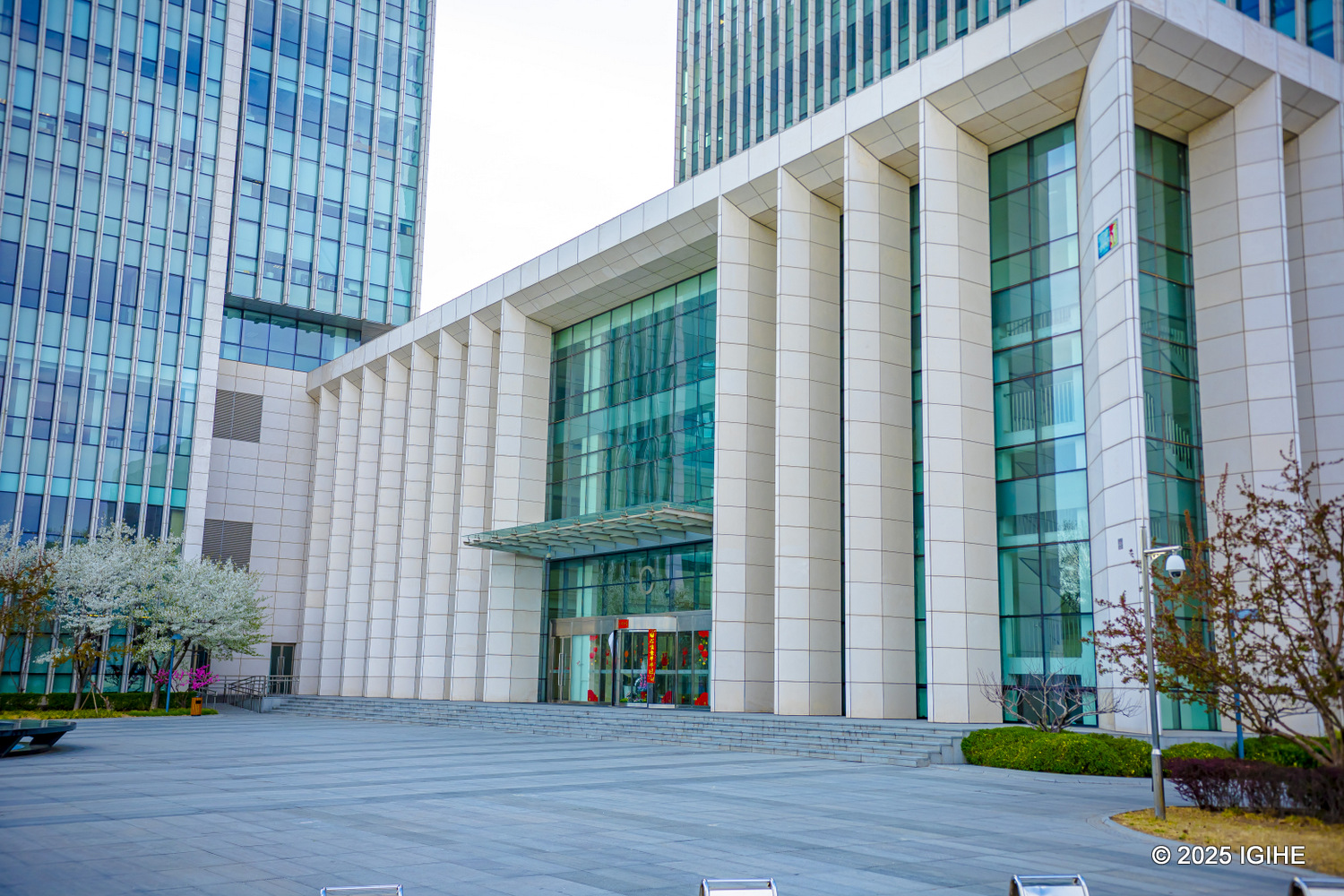 Located in Beijing, Beijing Massage Hospital is a distinguished institution specializing in massage therapy, acupuncture, and rehabilitation.