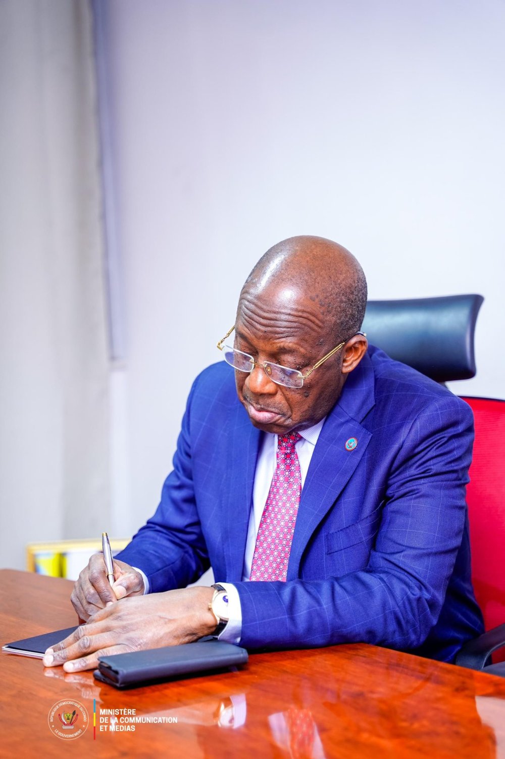 DRC Foreign Affairs Minister Christophe Lutundula, in a March 25, 2024, press briefing, insisted on the absence of information on the FDLR within the DRC government.