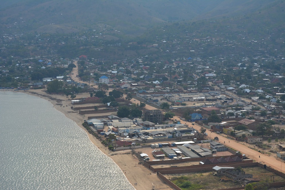 Heavy clashes broke out overnight in Uvira, South Kivu Province, as the Armed Forces of the Democratic Republic of Congo (FARDC) and fighters from the Wazalendo militia exchanged intense gunfire following a dispute between the two sides.