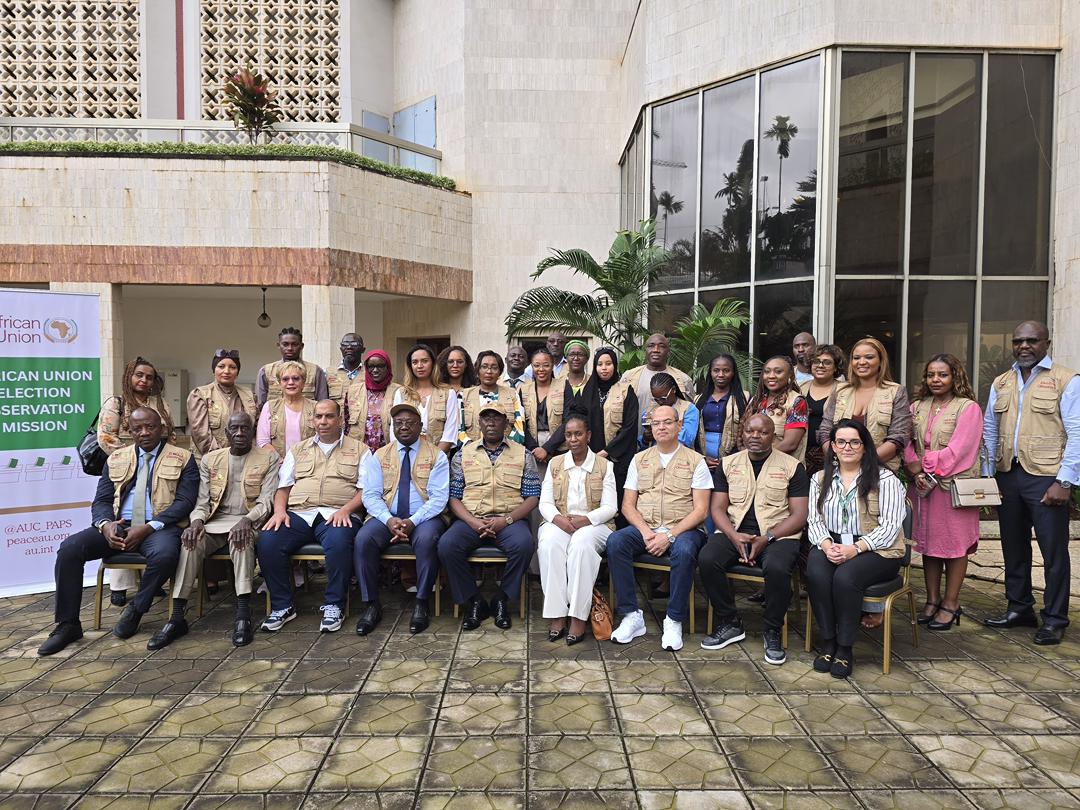 Team of AU observers led by Bernard Makuza has arrived in Cameroon ahead of presidential elections.