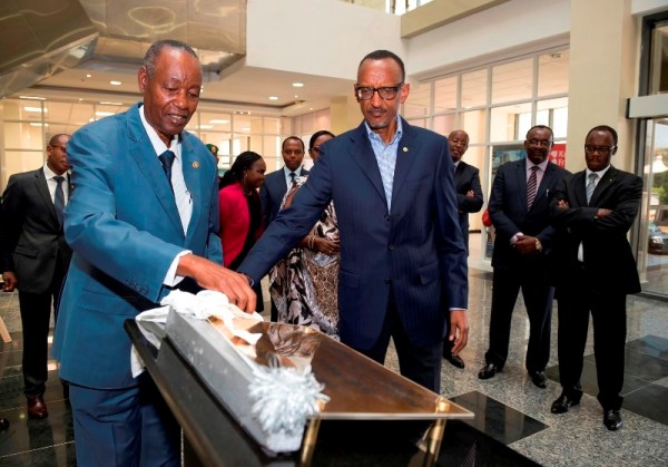 Late Makuza Bertin with president Kagame during the launch of M Peace Plaza last year