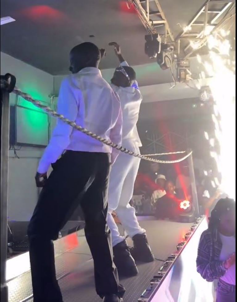 Known for their electric chemistry and synchronised dance moves, the two had the crowd screaming, laughing, and dancing along in what can only be described as a joyful explosion of music and moves.