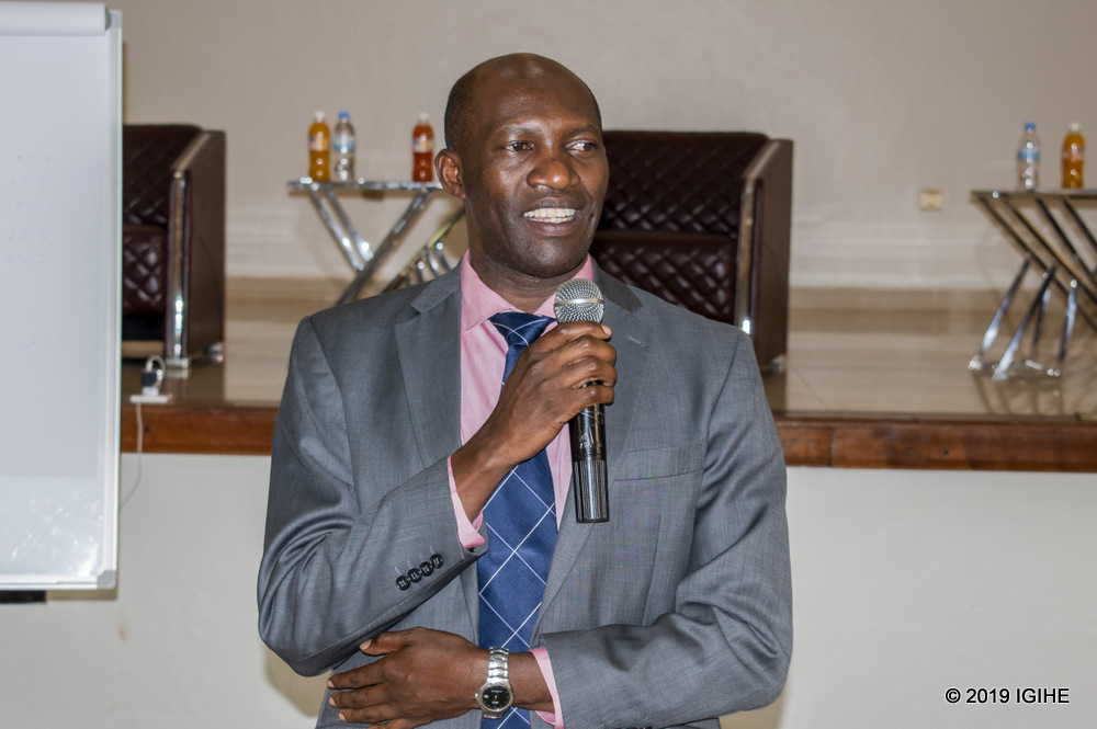 The President of the Association of Professional Court Bailiffs, Valerien Munyaneza. 