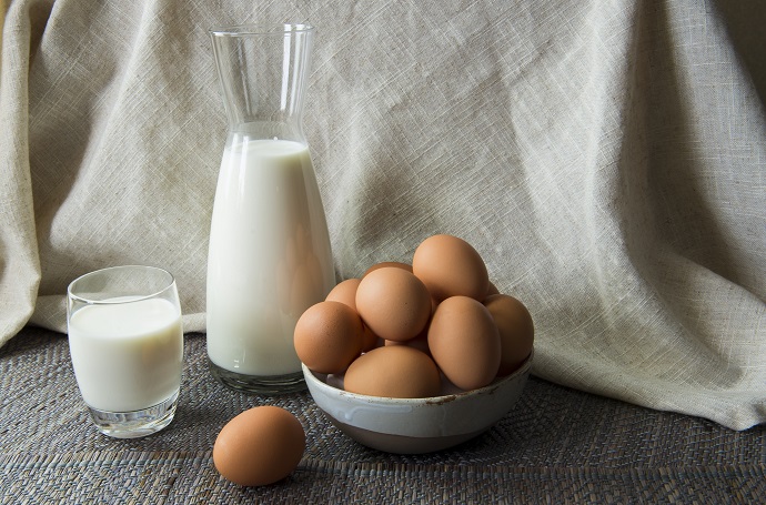 Prices of milk cheese and eggs in the urban areas increased by 21.1%, meat (10%) and bread and cereals (0.7%).