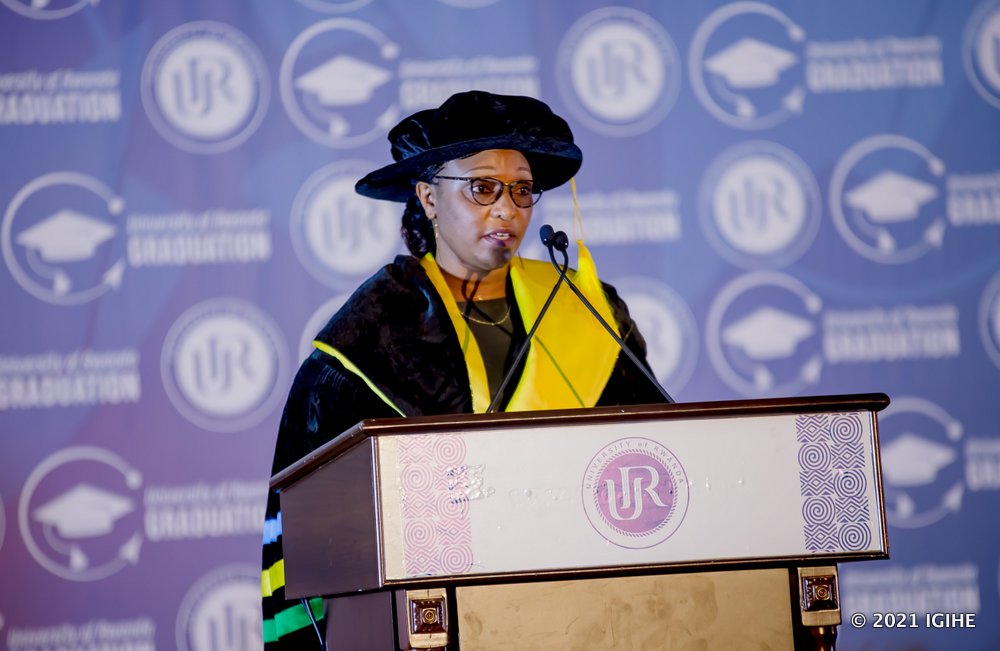 The Minister of Education, Dr. Valentine Uwamariya congratulated graduates for achieved milestone and urged the university to maintain excellence to depict Rwanda’s real image. 