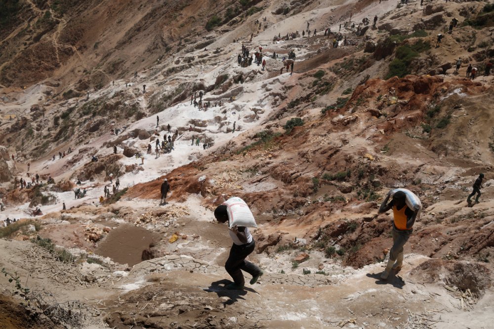 The sanctions target PARECO-FF for overseeing mining sites in Rubaya, a mineral-rich region, where the group collected illegal fees, engaged in smuggling, and committed human rights abuses, including forced labour and executions.
