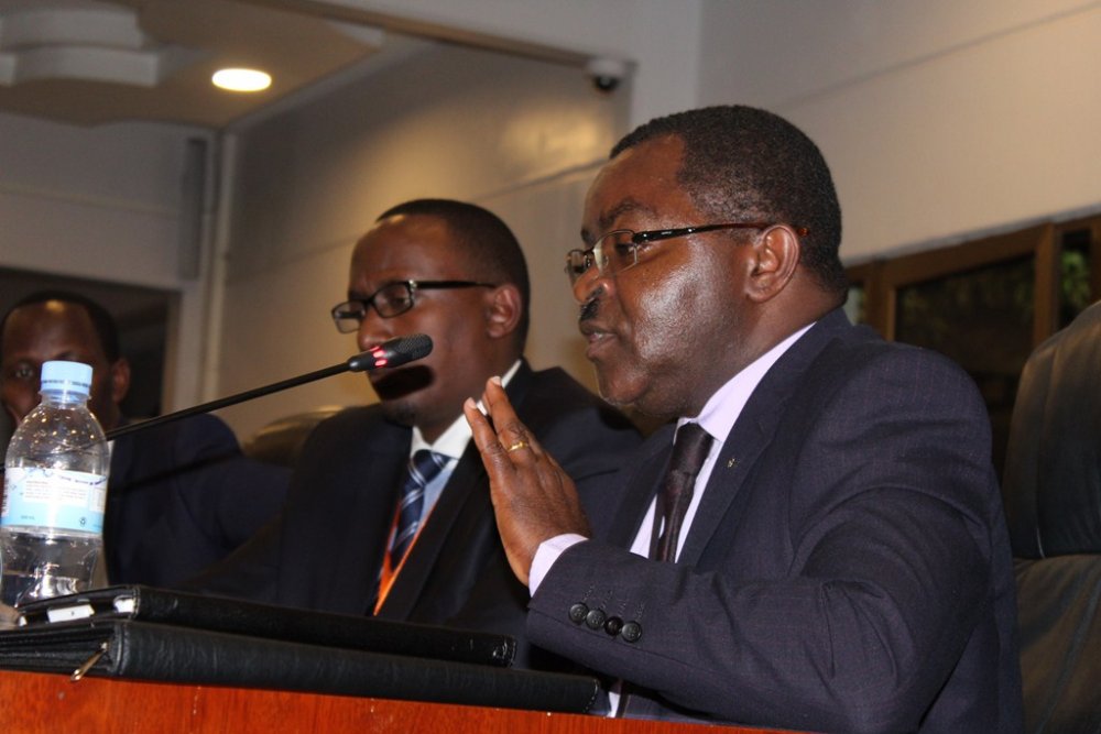 MINICOM Minister, Vincent Munyeshyaka acknowledged the challenges faced by business startups and revealed that law concerning taxes is being revised.