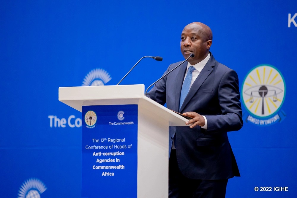 Premier Ngirente has underscored the role of technology in stamping out corruption.
