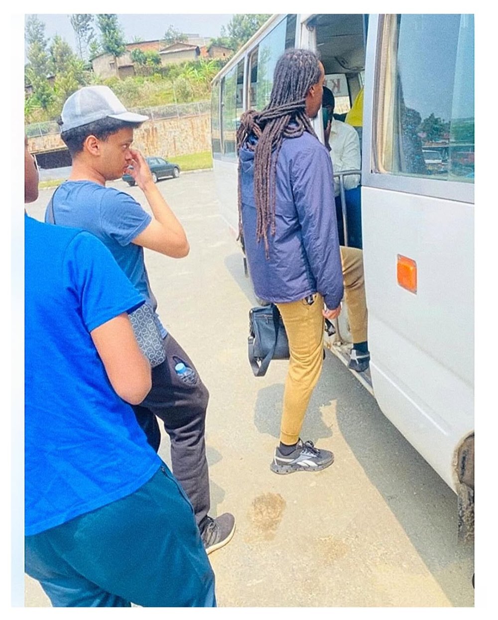 The backlash comes after some social media users shared photos of Tesfay boarding a public bus, sparking online claims that the beauty queen had married a man of modest means.