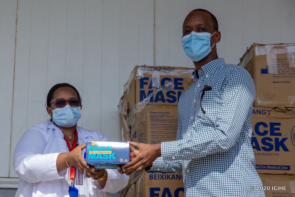 The CEO of Mara Phones Rwanda Eddy Sebera explained that the donation is a gesture is meant to protect customers and employees as well.  