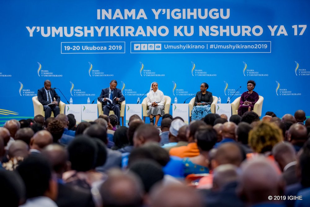 Minister Shyaka commended the efforts of Rwandans over the past 20 years in building resilience in their communities. 