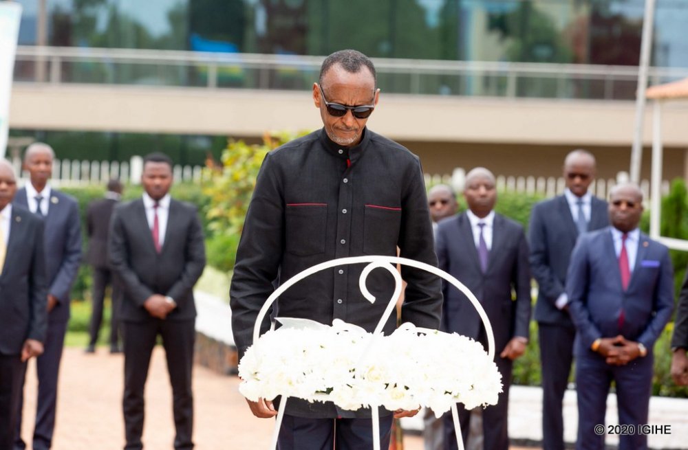 President Kagame laid a wreath in honor of National Heroes' at the National Heroes Mausoleum located in Remera