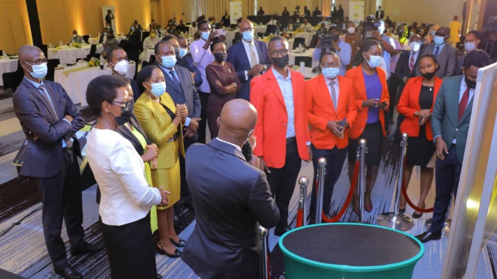 MTN Rwandacell PLC (MTN Rwanda) has today made history in Rwanda becoming the first mobile network operator to list its shares on the Rwanda Stock Exchange (RSE).
