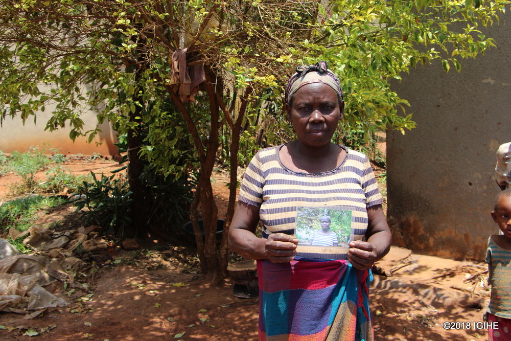 Mukantarindwa, a resident of Gitovu Cell, Kanazi Cell of Nyamata Sector, said she was happy for the initiative since she had no photo of herself or even of her family members.
