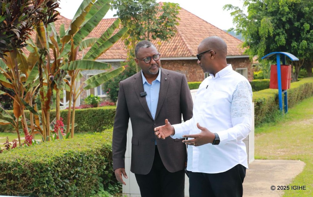 Murenzi recounting history of the area.