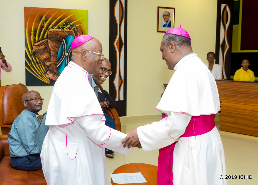 The Archibishop of Kigali Diocese, Antoine Kambanda has officially inaugurated Sainte Famille Hotel built by Catholic Church in Rwanda. 