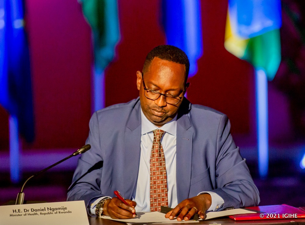 The Minister of Health, Dr. Daniel Ngamije signing the MoU in Kigali.
