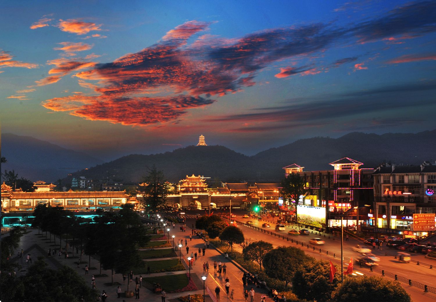 Night view of the ancient town in Dujiangyan.