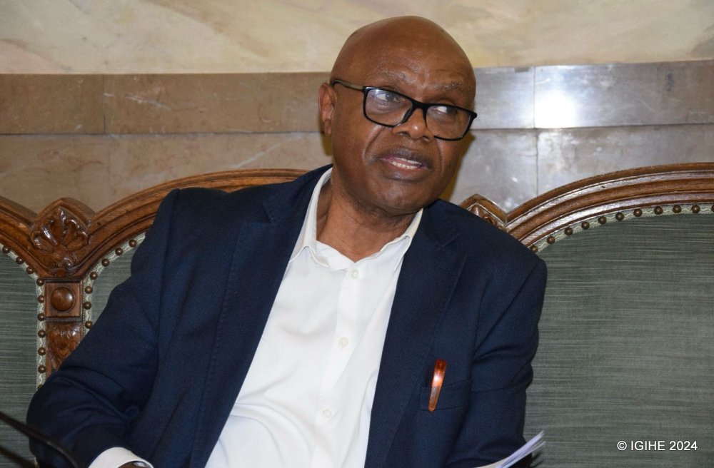 Nkunduwimye had shares in a garage in AMGAR.