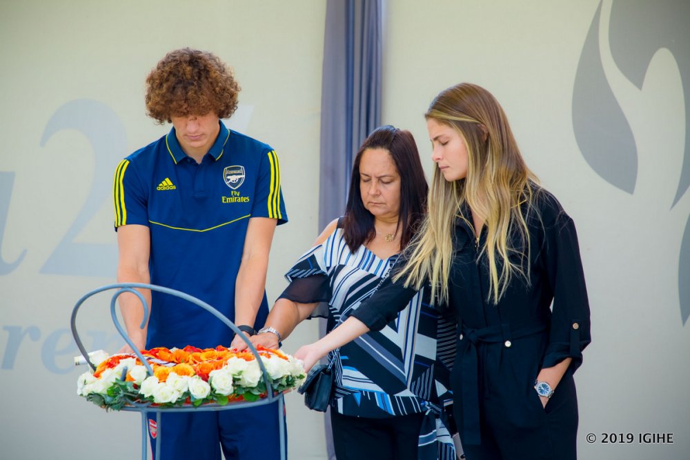 He and his family also laid a wreath at the memorial burial place where 250,000 of the more than one million victims of the Genocide have been laid to rest.