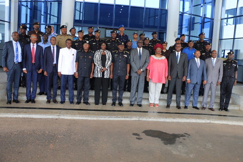 PSCSC students in a group photo with senior government officials, academicians and experts, who spoke at the symposium.