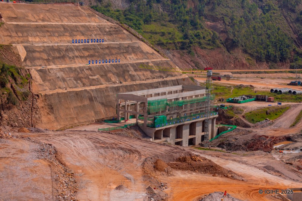 Construction of the powerhouse, which will house turbines to generate electricity from water, is well underway.
