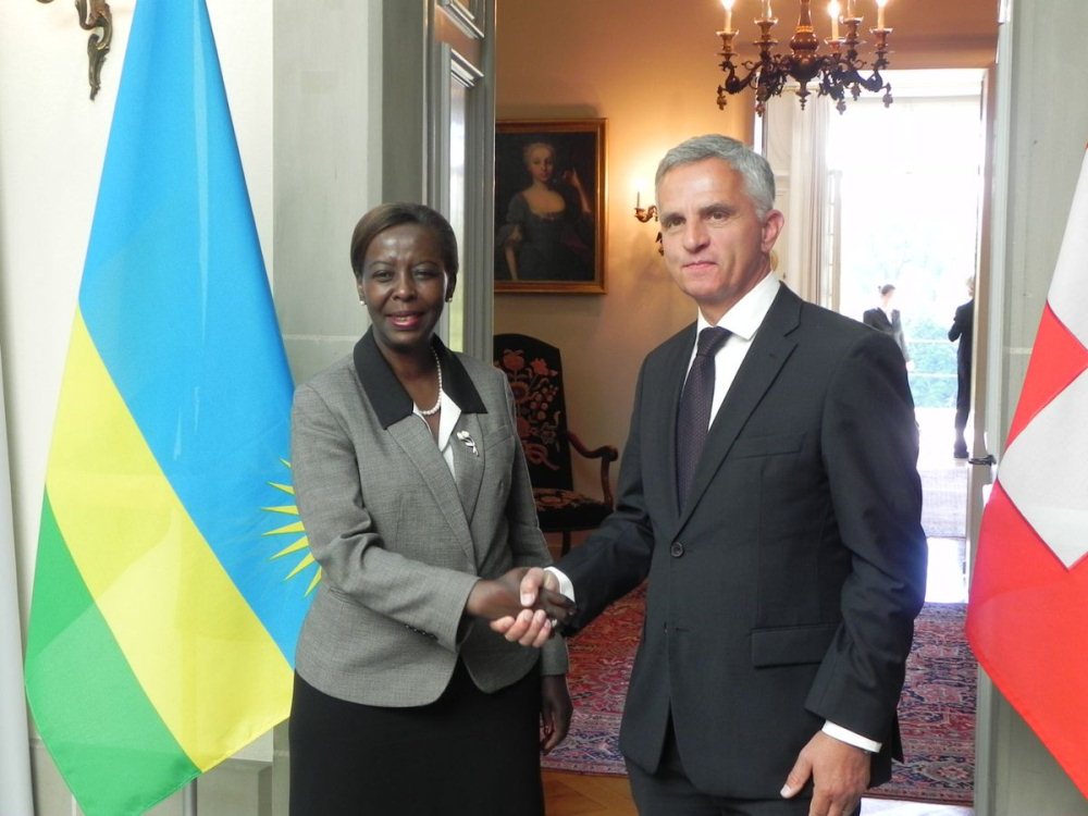 The Minister of Foreign Affairs, Louise Mushikiwabo and her Swiss counterpart Didier Burkhalter after signing agreements.