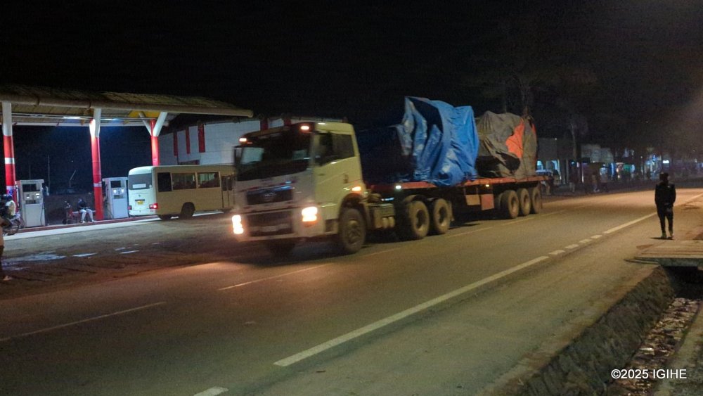 The first truck, loaded with SADC military equipment, reached Mahoko around 19:20 p.m.