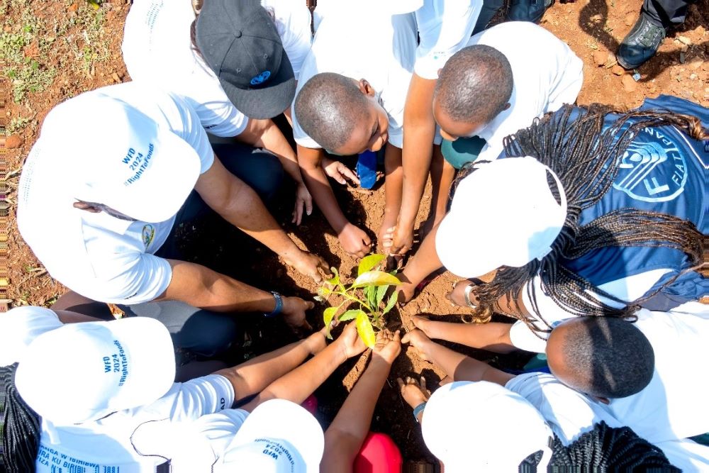 The publication captures key insights from the workshop, highlighting Rwanda’s progress in areas such as sustainable farming, food security, and gender inclusion, while underscoring key problems that remain, particularly around malnutrition, climate impacts, and fragmented action.
