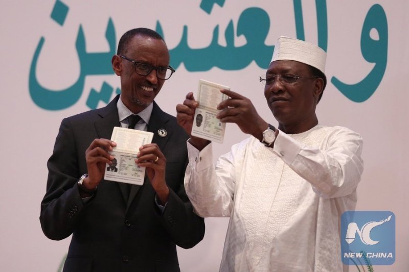 The president of Chad, also outgoing chairman of African Union, Idris Deby has been the first to receive the Africa passport launched yesterday during the 27th AU Summit followed by the host President Paul Kagame.