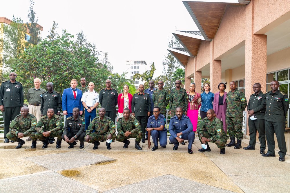 Participants of the training in a group photo. 