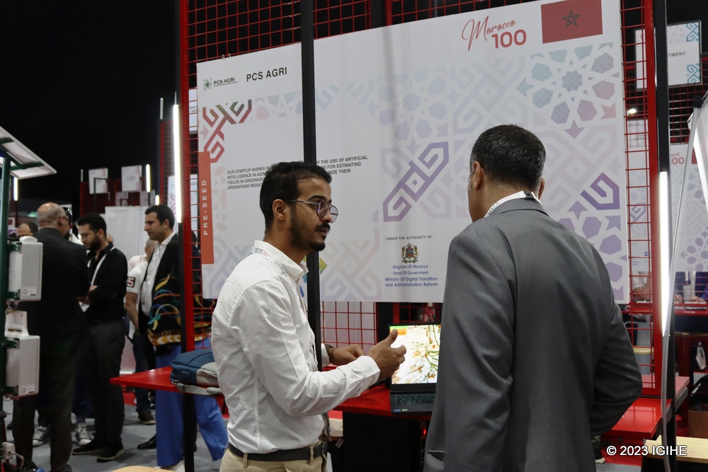 Tahar Hamdani, CEO of PCS AGRI taking a visitor through the platform’s features in Morocco.