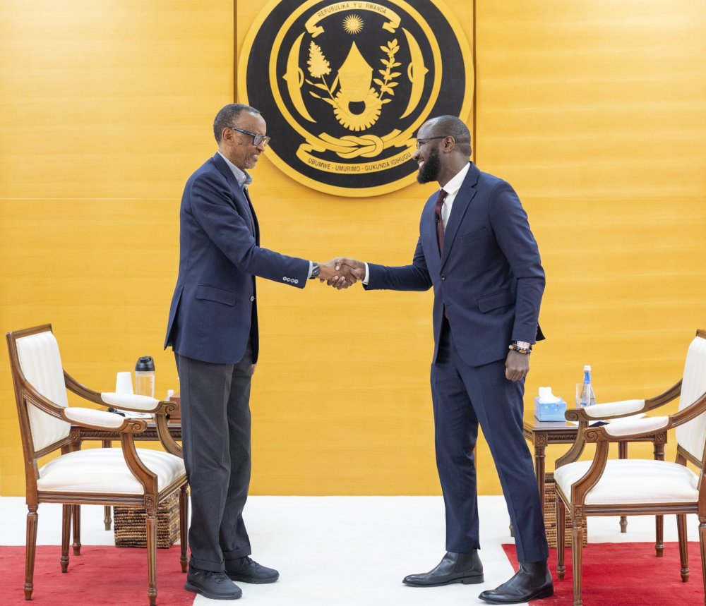 President Kagame with Kenyan journalist, James Smart with whom they had a conversation. 