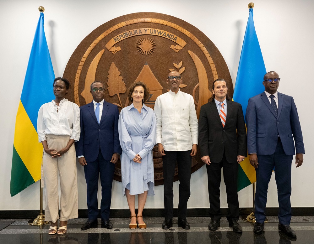 President Kagame received the UNESCO Director-General, accompanied by the Minister of Foreign Affairs, Vincent Biruta, and Minister Bizimana.