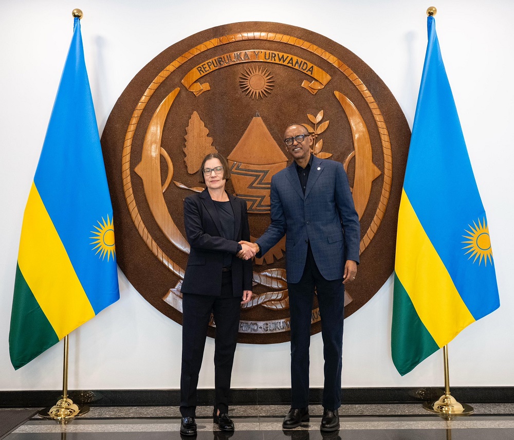 President Paul Kagame receiving ICRC President Mirjana Spoljaric at Urugwiro Village.