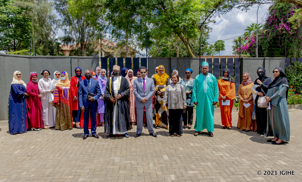 The Ambassador of the United Arab Emirates (UAE) to Rwanda, Hazza Alqahtani in a group photo with women entrepreneurs from Rwanda Muslim Community.