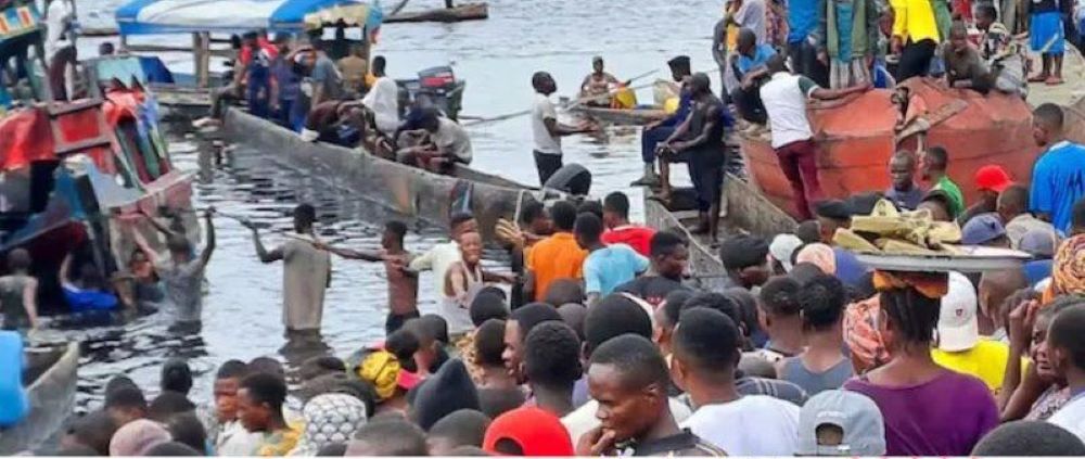 Dozens were saved but many of the survivors were left badly burnt. The search for the missing included rescue teams supported by the Red Cross and provincial authorities.