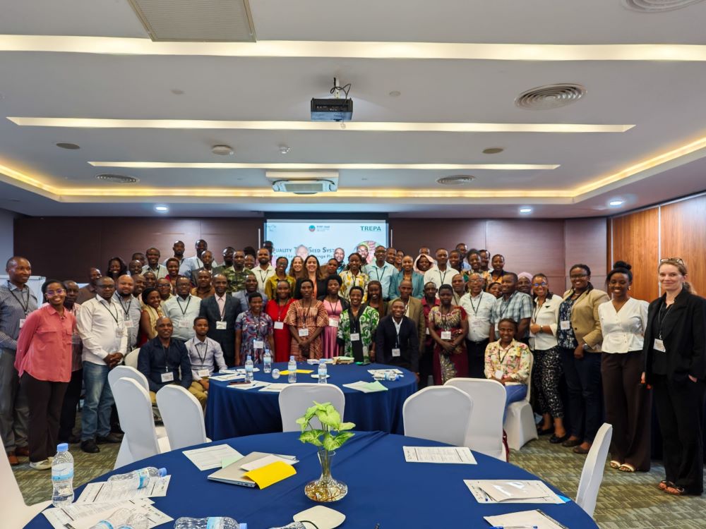 It brought together government agencies, national and international NGOs, researchers, private sector enterprises, tree seed cooperatives and farmers.