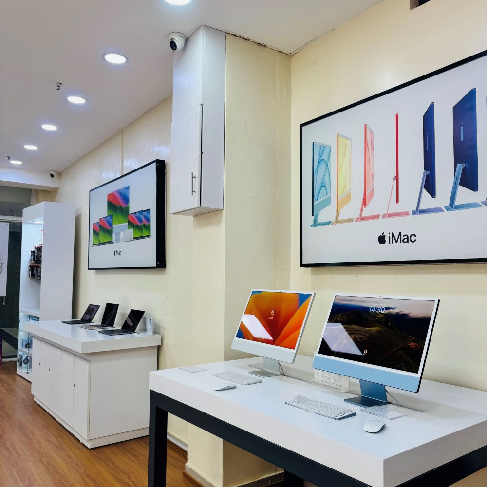 At Ramu’s bustling tech store, a variety of cutting-edge gadgets are available.