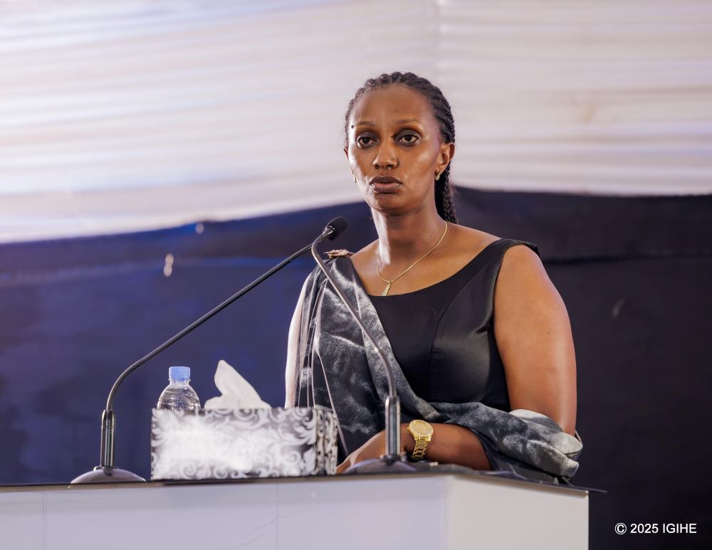 Scovia Mutesi, the Executive Secretary of the Rwanda Media Commission (RMC), emphasized that journalists must prioritize integrity and conscience over academic qualifications when fulfilling their duties.