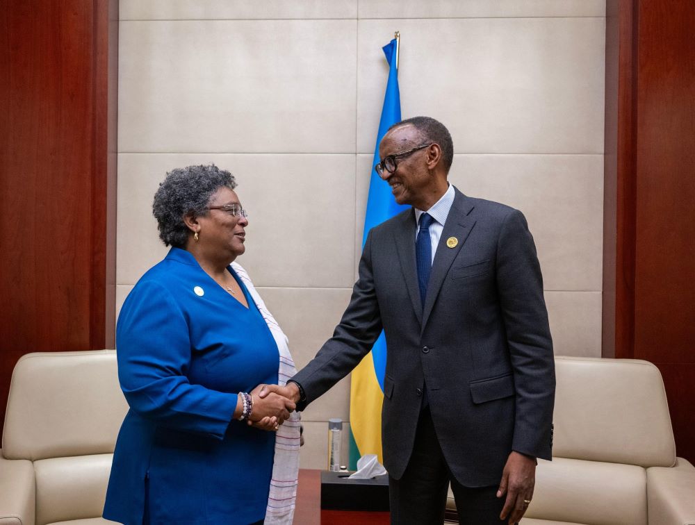 The Head of State also engaged in discussions with Barbadian Prime Minister Mia Amor Mottley.