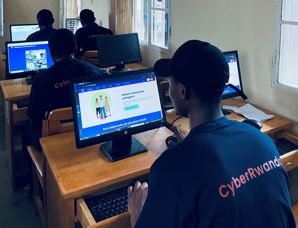 CyberRwanda stood out for its innovative approach to addressing the critical needs of Rwandan adolescents aged 12 to 19.