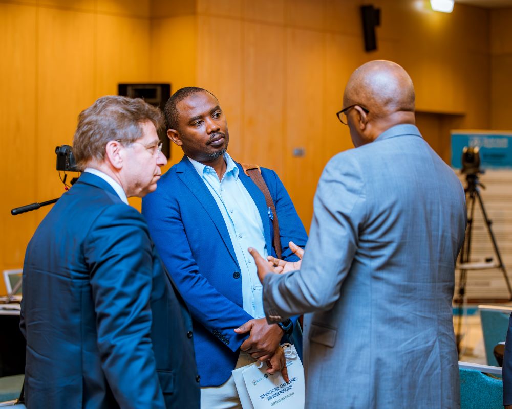 Dr. Muhammed Semakula (C), Ministry of Health Head of the Department of Planning, Monitoring, Evaluation and Health Financing lauded the center as a reflection of Rwanda’s progress in digital health.