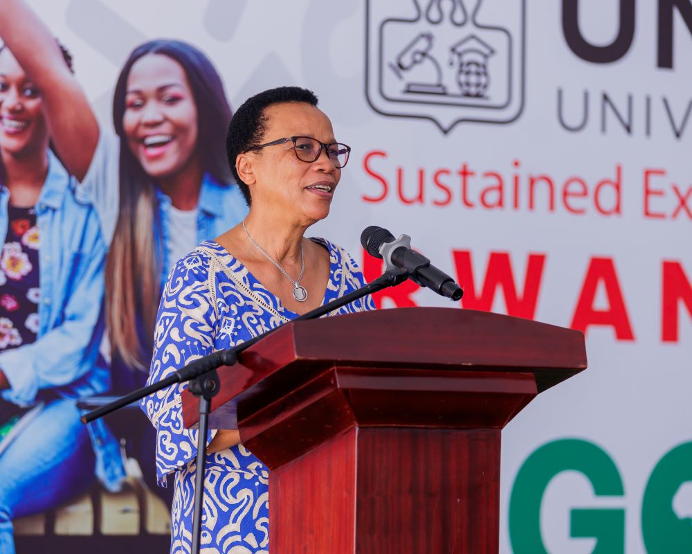 Dr. Rose Mukankomeje, the Executive Director of the High Education Council (HEC) while speaking to new students emphasized the importance of education and health for Rwanda’s development.