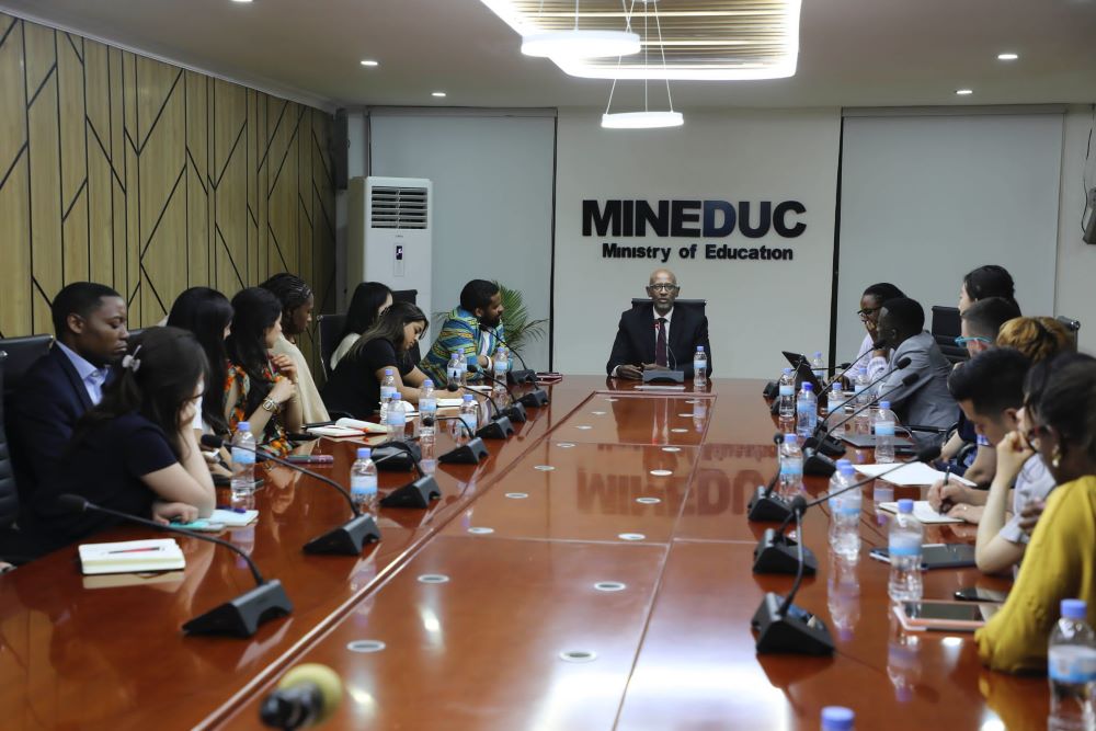 The Students visited the Ministry of Education.