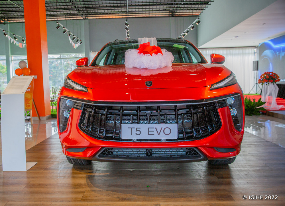 Customers in Rwanda have multiple choices with numerous vehicle brands.  