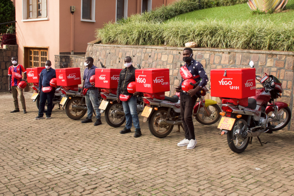 All our drivers wear masks and use sanitizers before handing over goods. 