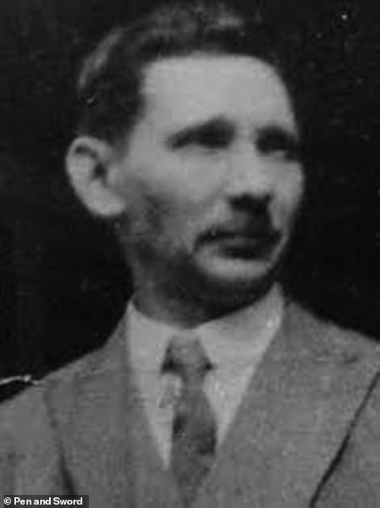 Picture framer Joseph Hyman described being awoken by a 'terrible shock'.